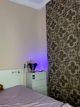 bigbabykiki online show from 8, 11, 2025