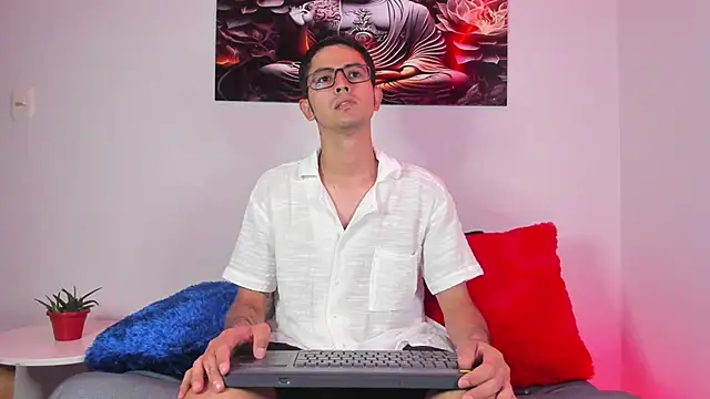 Ethan Sai    online show from 14, 2, 2025