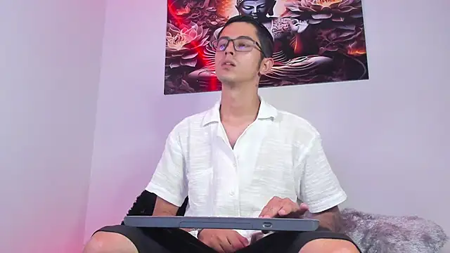 Ethan Sai    online show from 24, 2, 2025