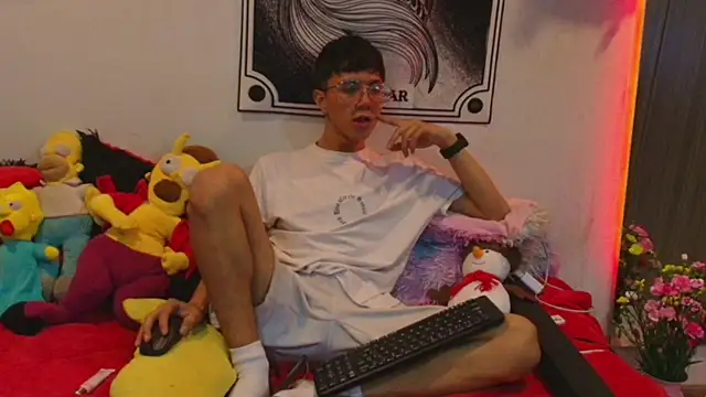 Snapshot of Justyn_Ross chatting on 4, 12, 2025 Justyn Ross online show from 4, 12, 2025