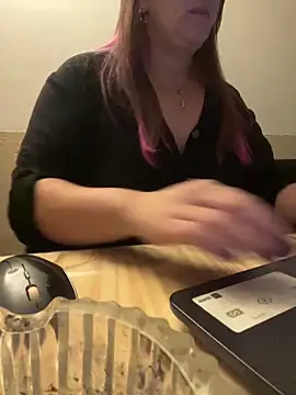 Snapshot of Popinasq chatting on 24, 3, 2026 Popinasq online show from 24, 3, 2026