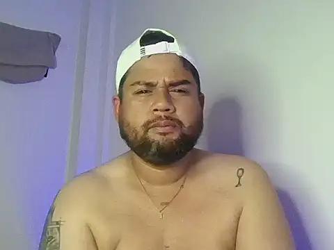 Snapshot of GABRIELGARCIA1313 chatting on 2, 7, 2026 GABRIELGARCIA1313 online show from 2, 7, 2026