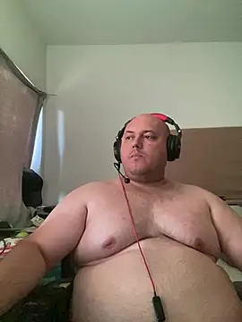 Snapshot of BigromeoXX chatting on 12, 7, 2026 BigromeoXX online show from 12, 7, 2026