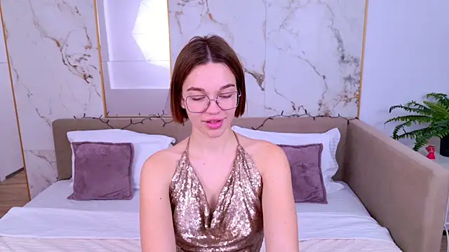 Snapshot of DanaLoved chatting on 19, 12, 2024 DanaLoved online show from 19, 12, 2024