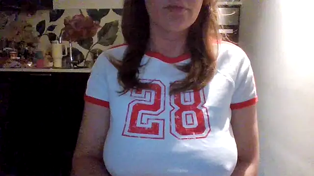 Snapshot of Nina24 chatting on 28, 2, 2025 Nina24 online show from 28, 2, 2025