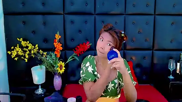 Snapshot of Isalombardi chatting on 10, 2, 2026 Isalombardi online show from 10, 2, 2026