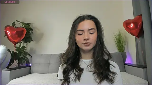Snapshot of NicoleLuv chatting on 19, 2, 2025 NicoleLuv online show from 19, 2, 2025