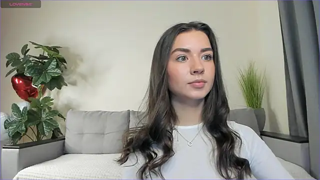 Snapshot of NicoleLuv chatting on 3, 3, 2025 NicoleLuv online show from 3, 3, 2025