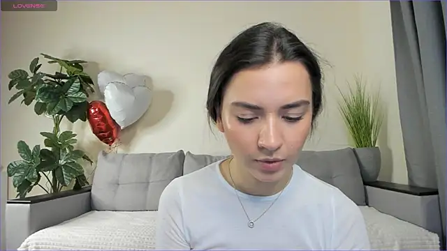 Snapshot of NicoleLuv chatting on 17, 3, 2025 NicoleLuv online show from 17, 3, 2025