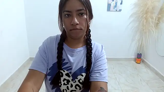 Mary Pompis online show from 9, 1, 2025