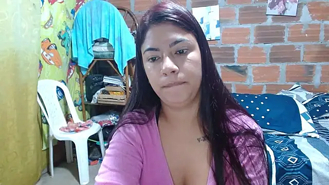 Mary Pompis online show from 25, 2, 2025