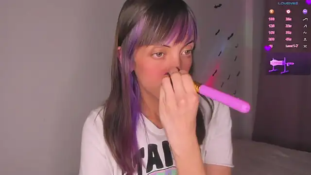 MiaGoth  online show from 8, 11, 2025