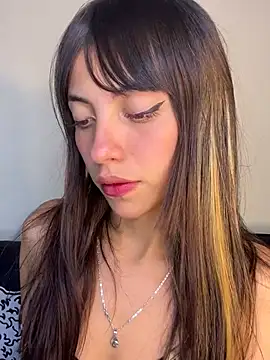 Snapshot of MiaGoth_ chatting on 27, 6, 2026 MiaGoth online show from 27, 6, 2026