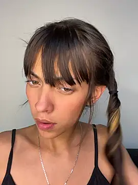 Snapshot of MiaGoth_ chatting on 3, 7, 2026 MiaGoth online show from 3, 7, 2026