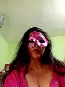 Snapshot of DesiMuffin chatting on 20, 1, 2025 DesiMuffin online show from 20, 1, 2025