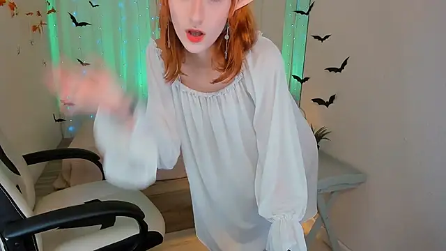 Lil Melanie  online show from 27, 10, 2025