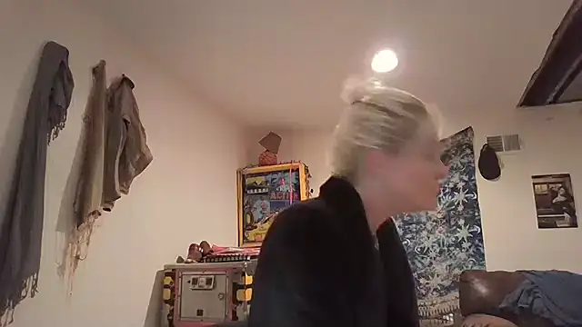 AddieAssets online show from 12, 12, 2024