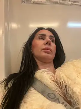 AnaRhodes online show from 10, 3, 2025