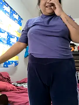 Snapshot of EmpaticBolillo chatting on 4, 2, 2026 EmpaticBolillo online show from 4, 2, 2026