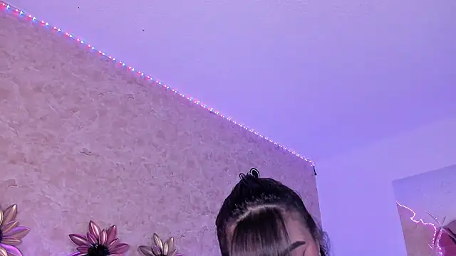 LorenaStevens online show from 18, 2, 2025