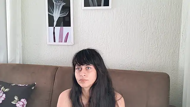 Snapshot of Blue_butterfly chatting on 7, 1, 2025 Blue butterfly online show from 7, 1, 2025