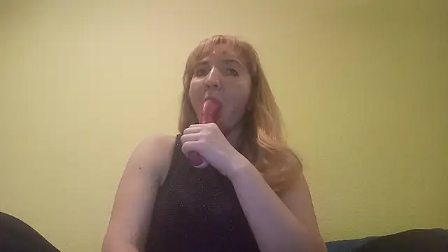 EstrellaWalters online show from 26, 12, 2024