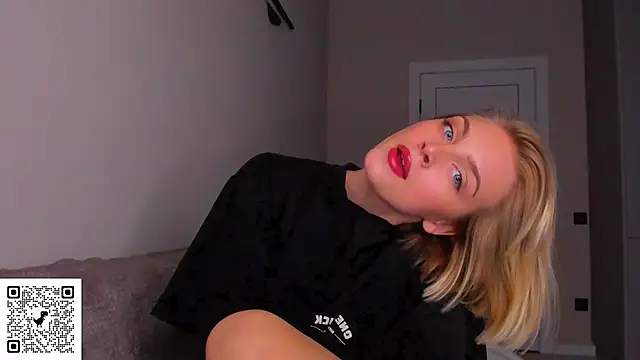 Snapshot of pretty_girlnextdoor chatting on 11, 1, 2025 pretty girlnextdoor online show from 11, 1, 2025