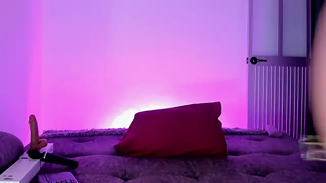 Cloesweet 1 online show from 15, 1, 2026