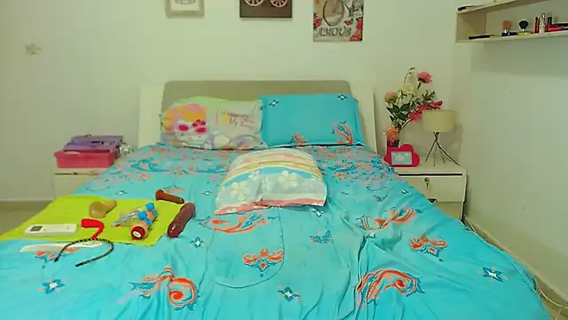 Kendralove31xxx online show from 17, 12, 2024