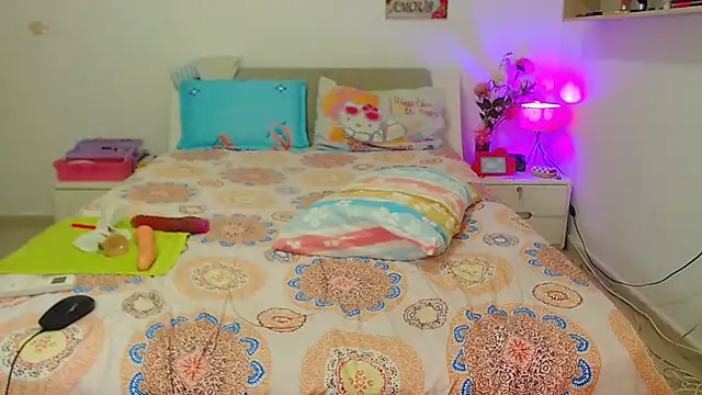 Kendralove31xxx online show from 24, 12, 2024