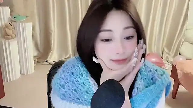 Daisy-77 online show from 7, 1, 2025