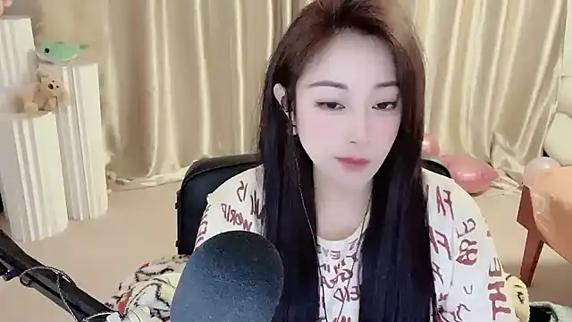 Daisy-77 online show from 14, 1, 2025