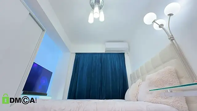 Snapshot of ScarlettAndTom chatting on 9, 3, 2025 ScarlettAndTom online show from 9, 3, 2025