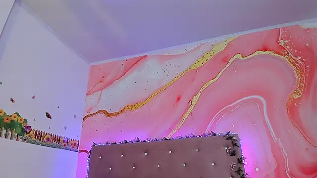 Daisy  rose online show from 6, 2, 2025