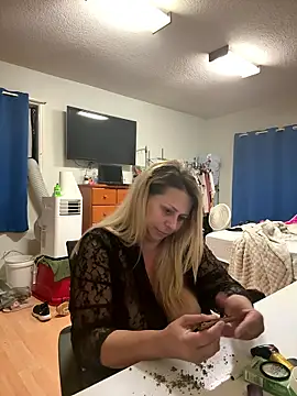 Snapshot of Hotslut187 chatting on 18, 1, 2026 Hotslut187 online show from 18, 1, 2026