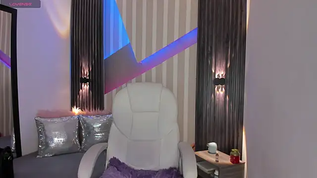 emily layton online show from 24, 1, 2025