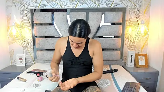 Alison Chan  online show from 14, 2, 2026