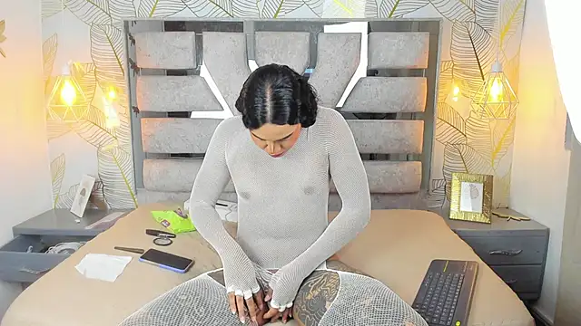 Alison Chan  online show from 15, 3, 2026