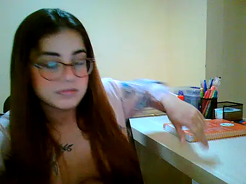 maliamiller online show from 17, 10, 2025