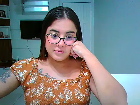 maliamiller online show from 2, 4, 2026