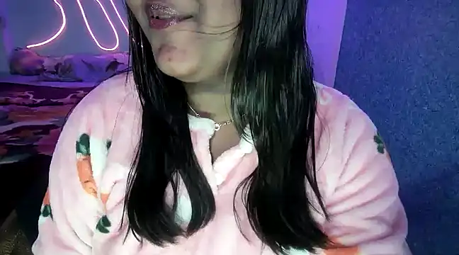 Snapshot of expression_queen chatting on 15, 12, 2024 expression queen online show from 15, 12, 2024