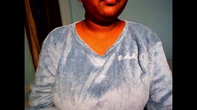 Snapshot of expression_queen chatting on 21, 11, 2025 expression queen online show from 21, 11, 2025