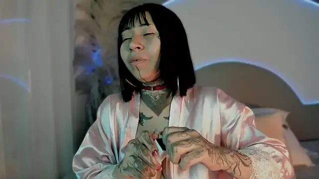 Evangeline bell online show from 11, 10, 2025