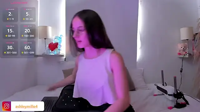  ashleymiller online show from 27, 2, 2025