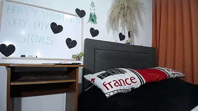 Snapshot of DOMINANT_TEACHER_KAROL chatting on 18, 2, 2025 DOMINANT TEACHER KAROL online show from 18, 2, 2025