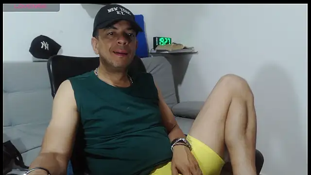 latinmartin73 online show from 10, 4, 2026