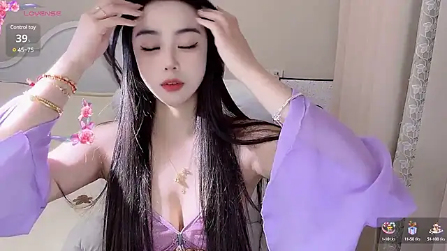 Caitlyn   online show from 5, 2, 2025