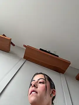 DakotaShelby online show from 3, 2, 2026