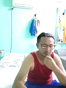 Andresguz35 online show from 5, 3, 2026