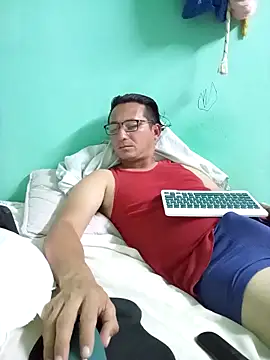 Andresguz35 online show from 10, 3, 2026